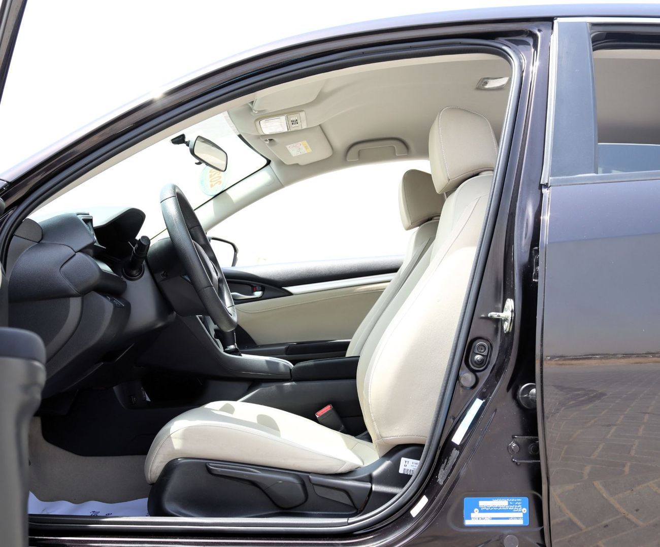 Honda Civic DX 1.6L 2020 Honda Civic GCC , accident-free, with a 1.6L, low mileage, in excellent condition