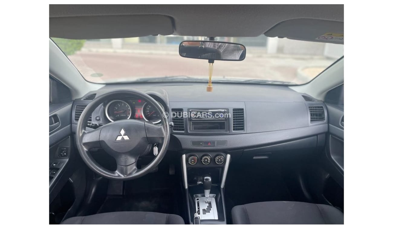 Mitsubishi Lancer GLX GCC 2.0