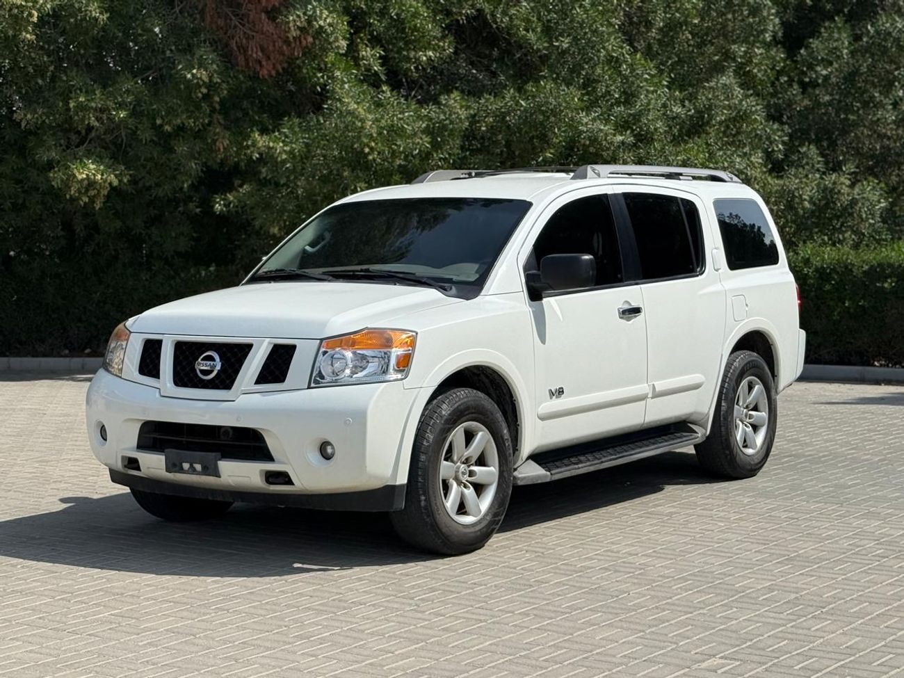 Nissan Armada SE 5.6L (317 HP)