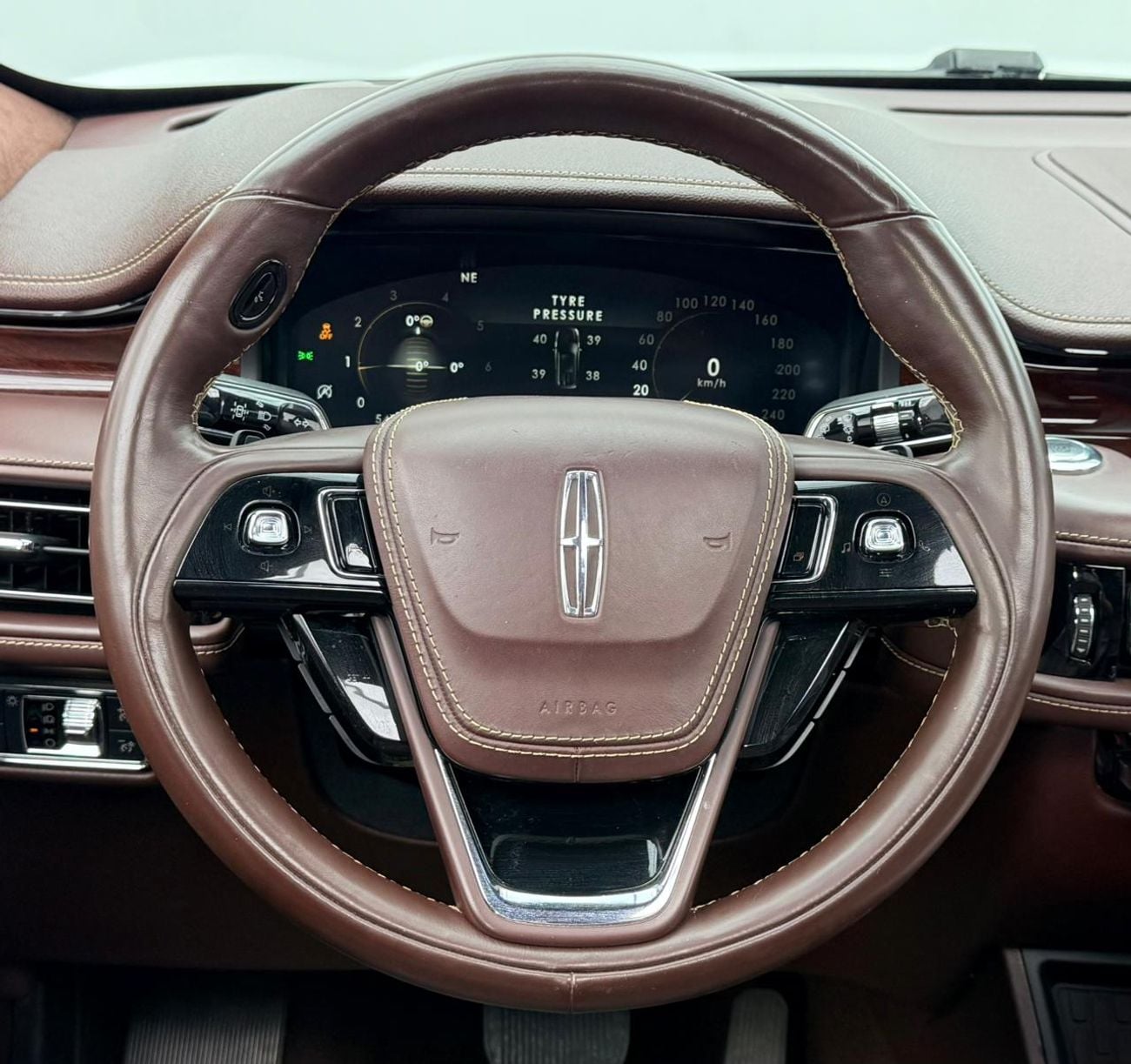 لينكولن أفياتور 2021 Lincoln Aviator Presidential, 2028 Lincoln Warranty, 2026 Lincoln Service Pack, 7 Seater, GCC