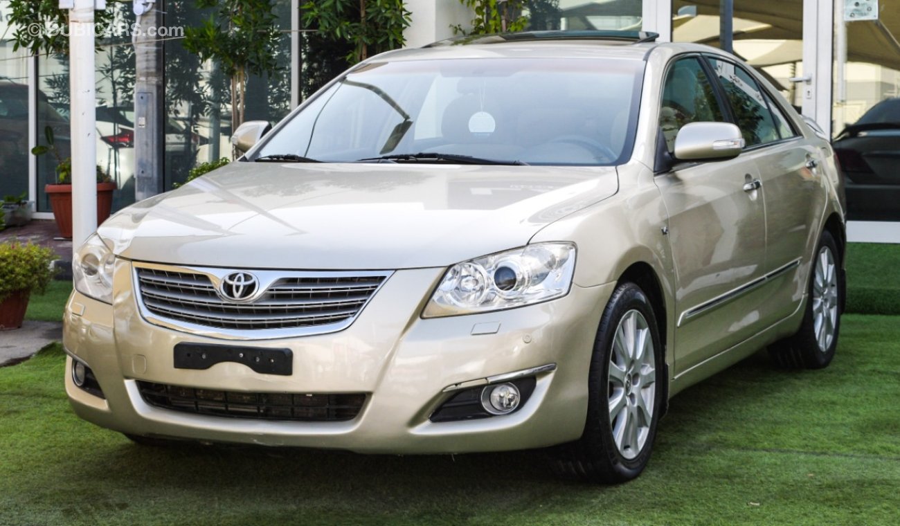 Toyota Aurion Gulf - without accidents - number one - fingerprint - aperture - screen - camera - cruise control -