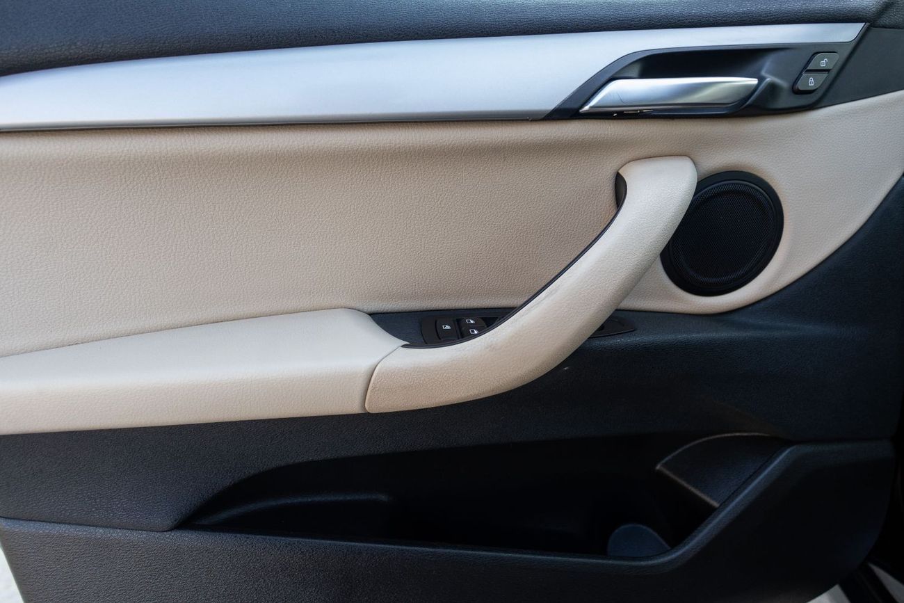 بي أم دبليو X2 sDrive20i 2.0L BMW X2 sDrive20i 2020 GCC under Warranty with Flexible Down-Payment.