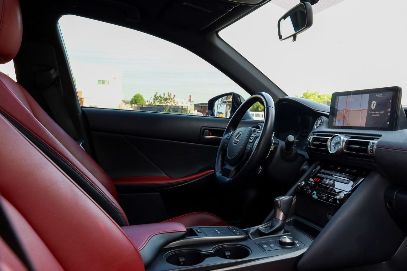 Lexus IS300 Premier Lexus IS300 2021 GCC under Warranty with Flexible Down-Payment.