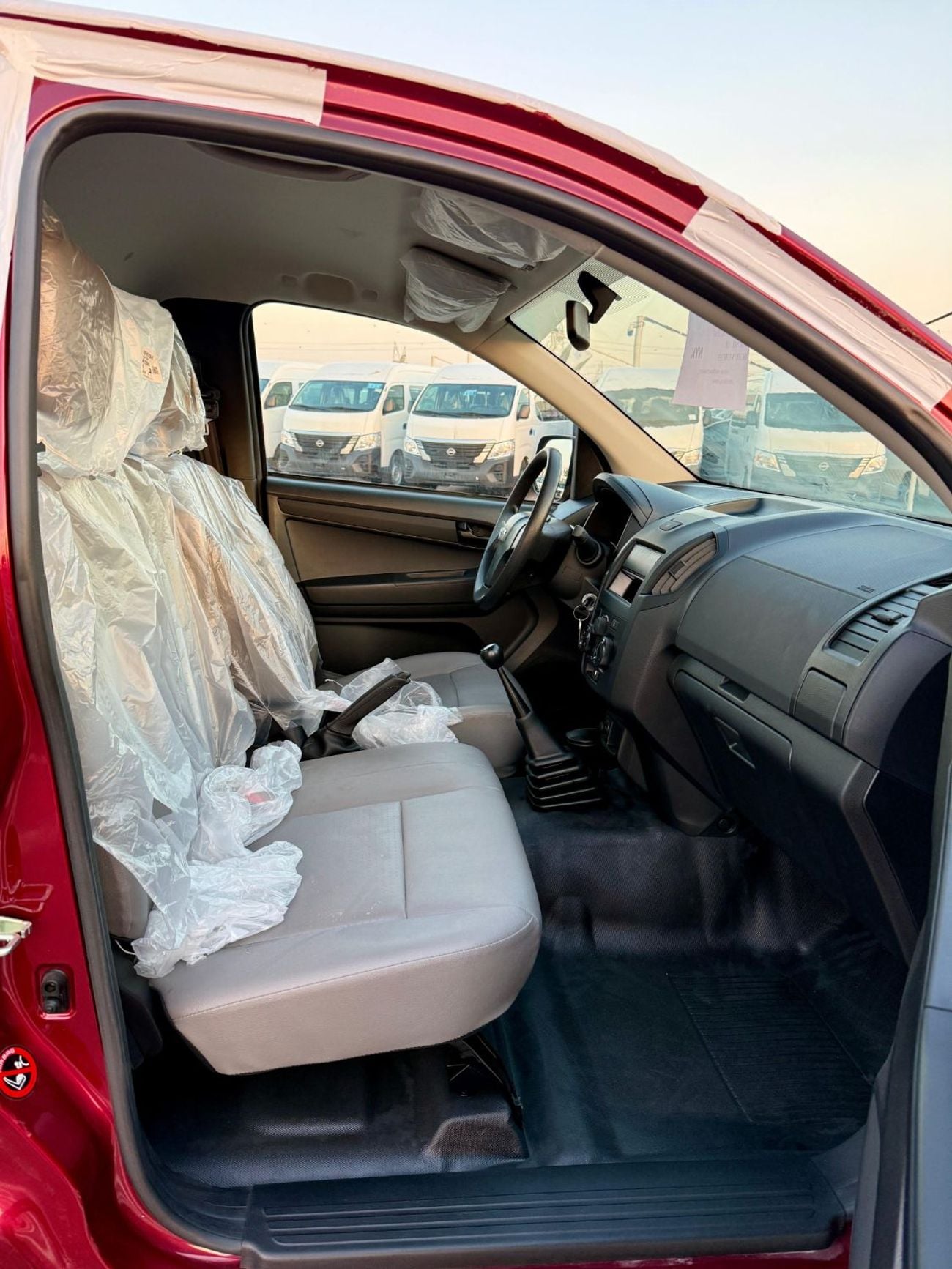 Isuzu DMax ISUZZ -D-MAX - SiNGLE CAB - 4x2 - 2.5L - DiESEL - RED