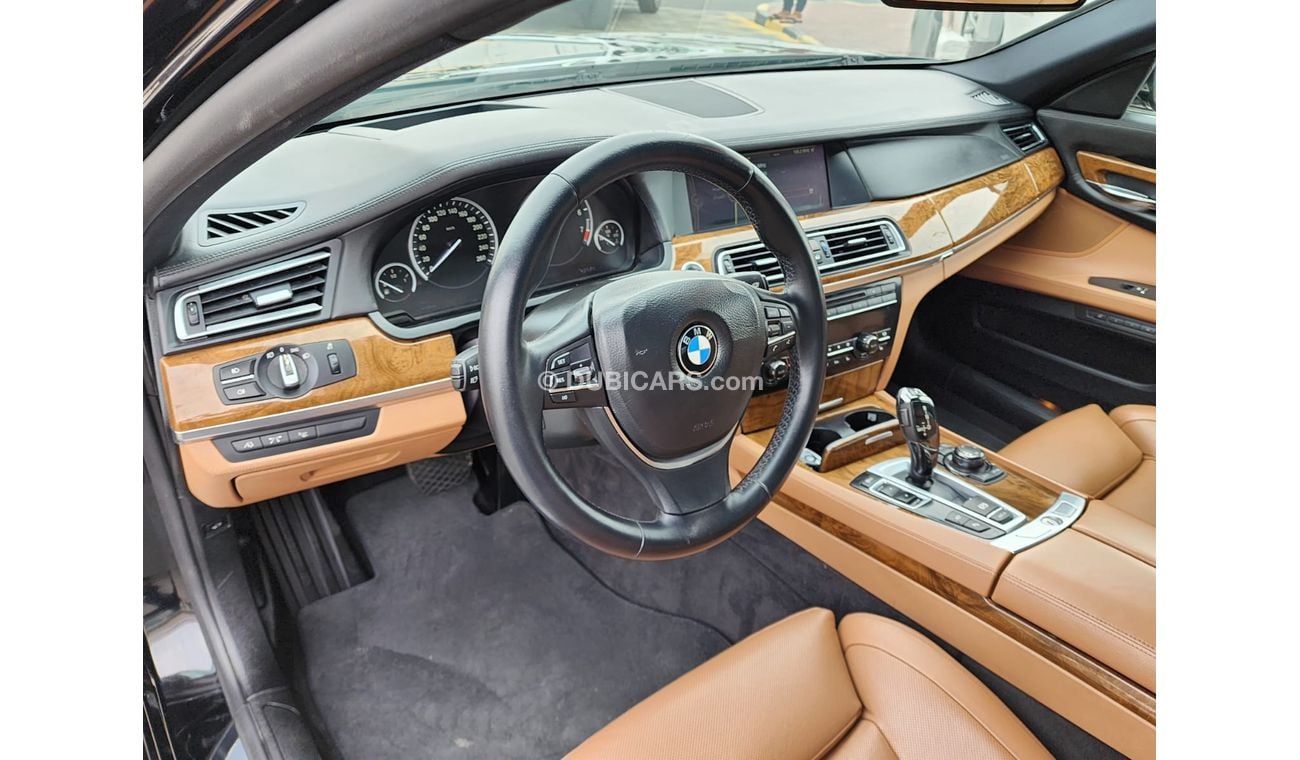 BMW 750Li BMW 750 LI_Gcc_2012_Excellent_Condition _Full option