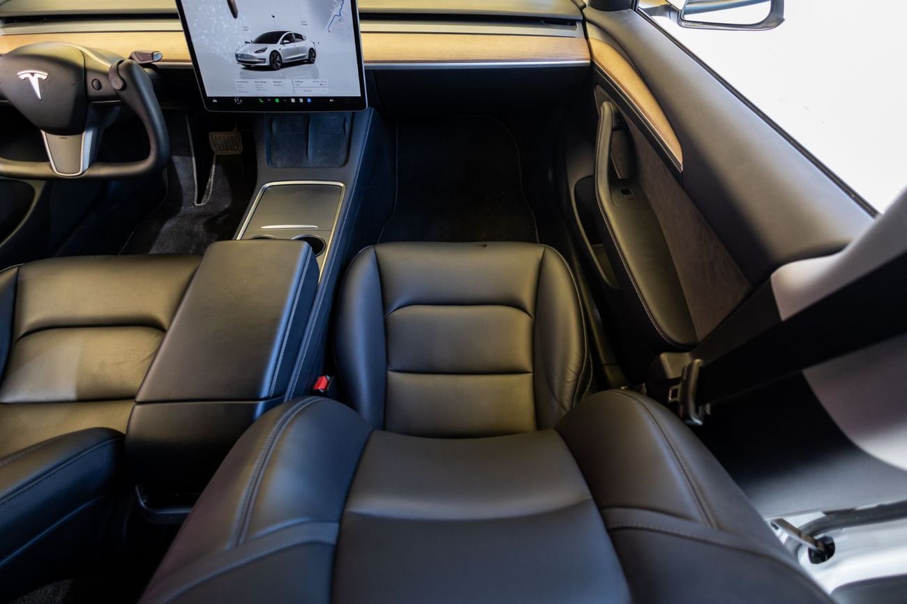 تسلا موديل 3