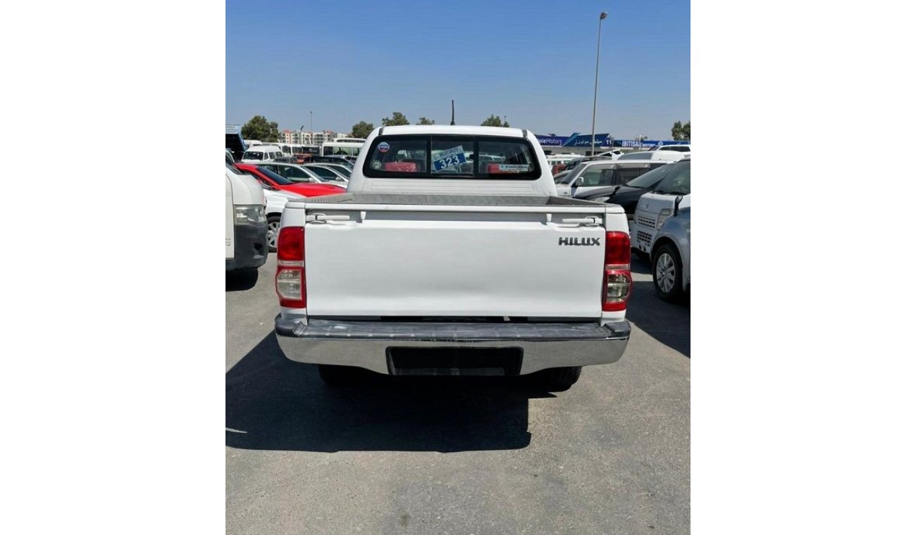 Toyota Hilux TOYOTA HILUX 2014 WHITE