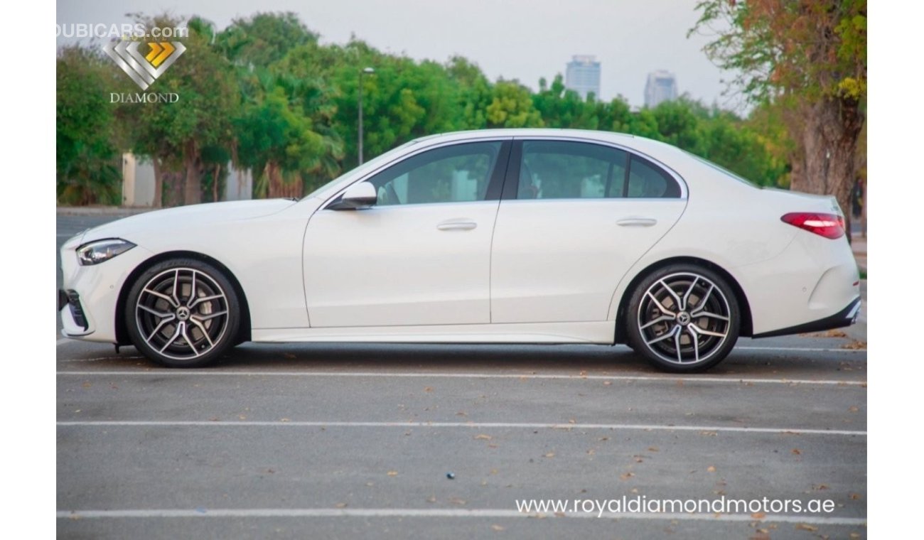 Mercedes-Benz C200 Premium Mercedes Benz C200 AMG kit GCC 2022 Under Warranty and Free Service From Agency