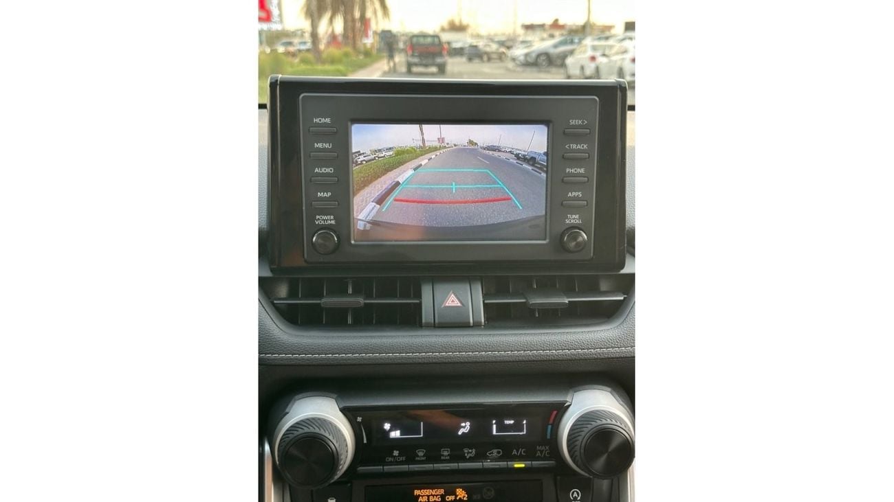 تويوتا راف ٤ LE