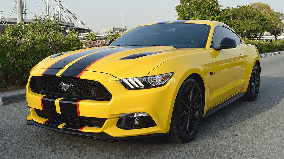 Ford Mustang GT Premium, 5.0 V8 GCC, M/T with Dealer Warranty until