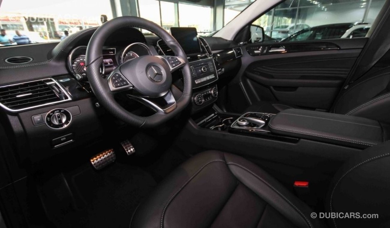 مرسيدس بنز GLE 43 AMG 2018 Enhanced V6 biturbo 385 hp with 2 Yrs or 60000 km Warranty