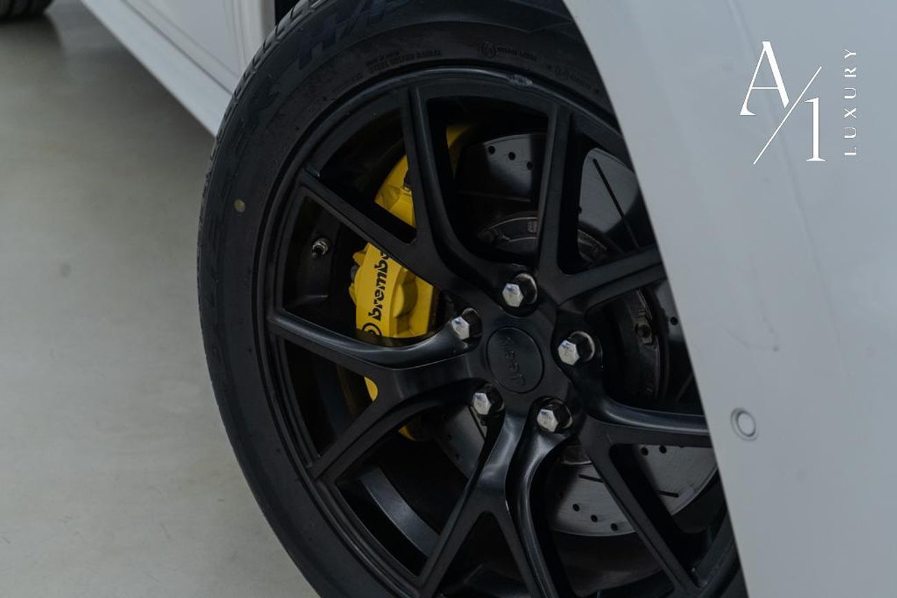 جيب جراند شيروكي Trackhawk 6.2L 2018 Jeep Grand Cherokee SC, Warranty, Full Jeep Service History, 707HP, GCC