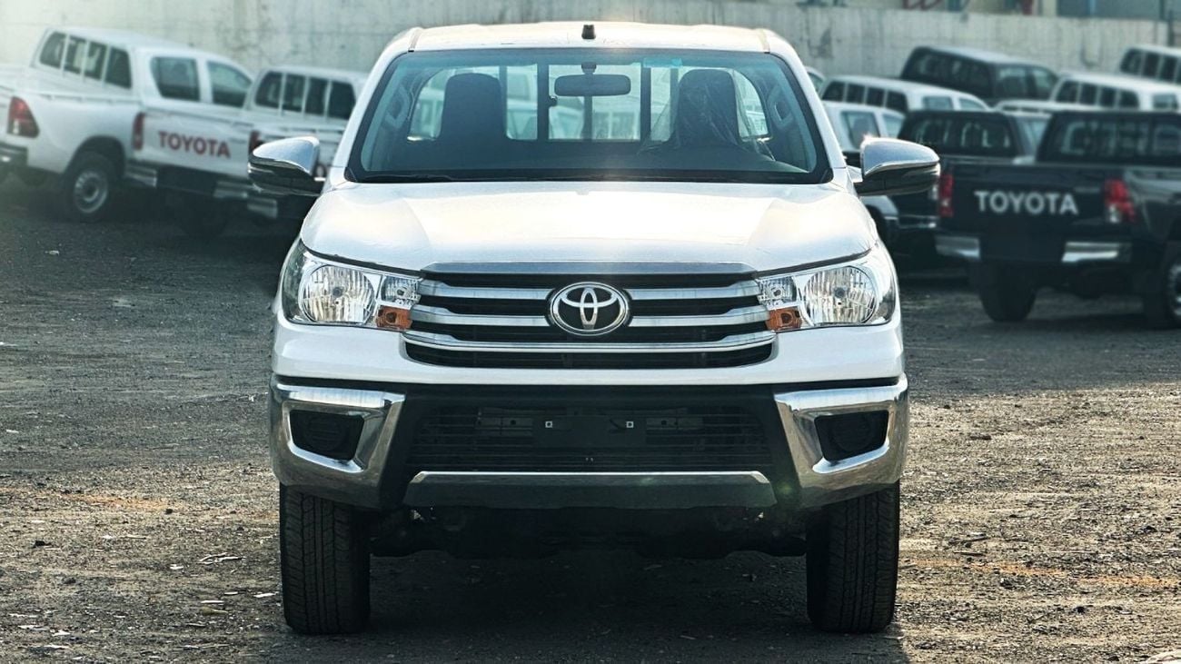 Toyota Hilux GL Toyota Hilux 2.7 petrol Manuel 2025 basic option four wheels