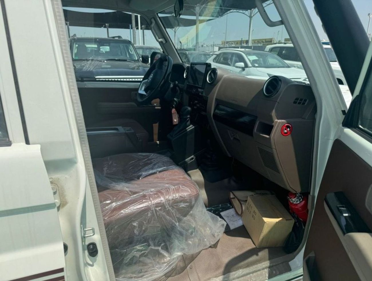 Toyota Land Cruiser Pick Up 2.8L DIESEL DOUBLE CAB FULL OPTION A/T 2024 GCC