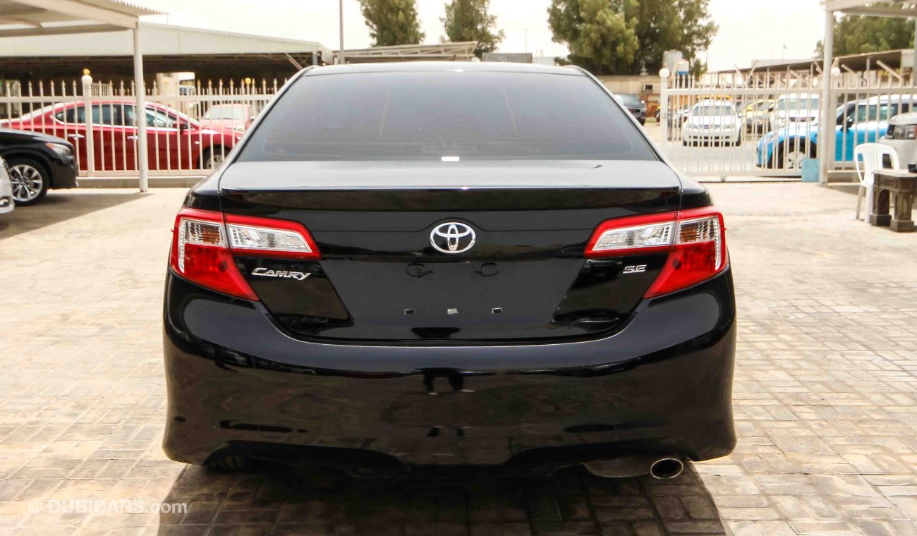 Toyota Camry SE - Very Clean Car with tons of options