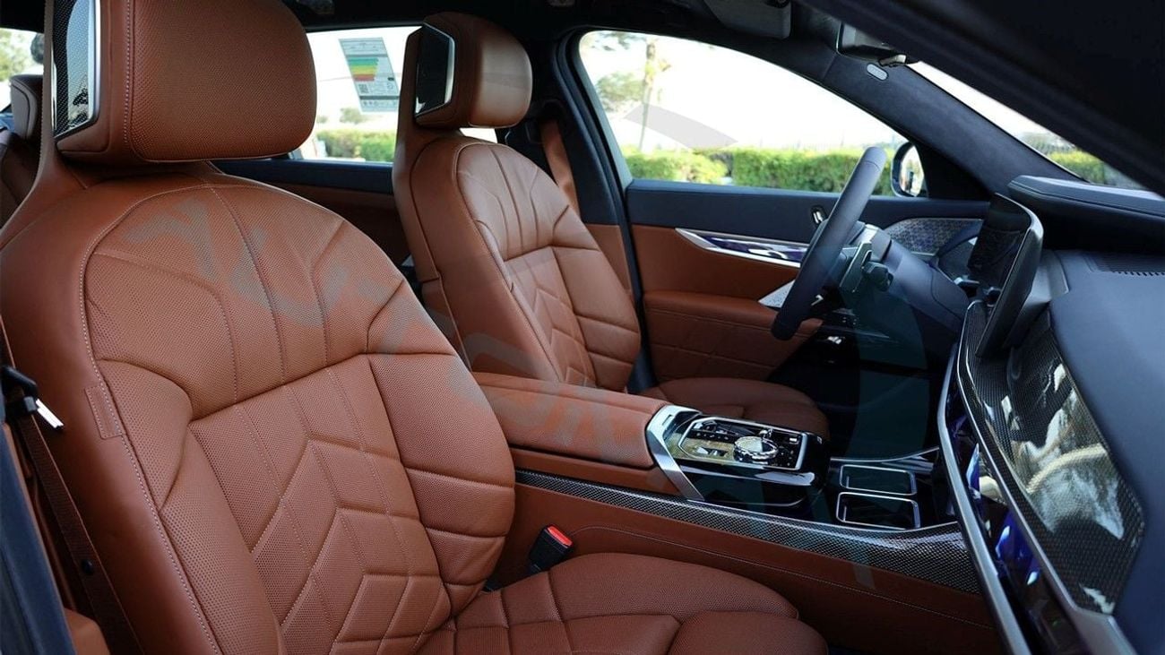 بي أم دبليو 760i xDrive M 4.4TT V8 AWD 2026 GCC 0Km With 2 Years Unlimited Mileage Warranty & 3 Years Service @Offici