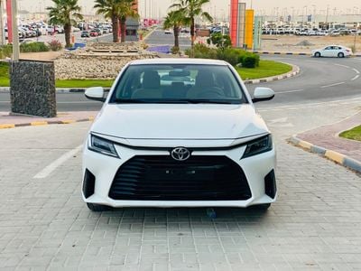 Toyota Yaris E