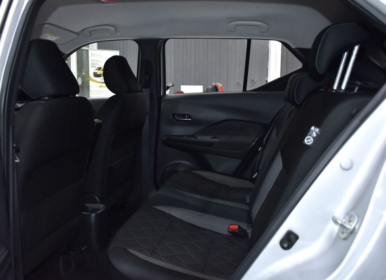 Nissan Kicks SV EXCELLENT DEAL for our Nissan Kicks ( 2017 Model ) in Silver Color GCC Specs