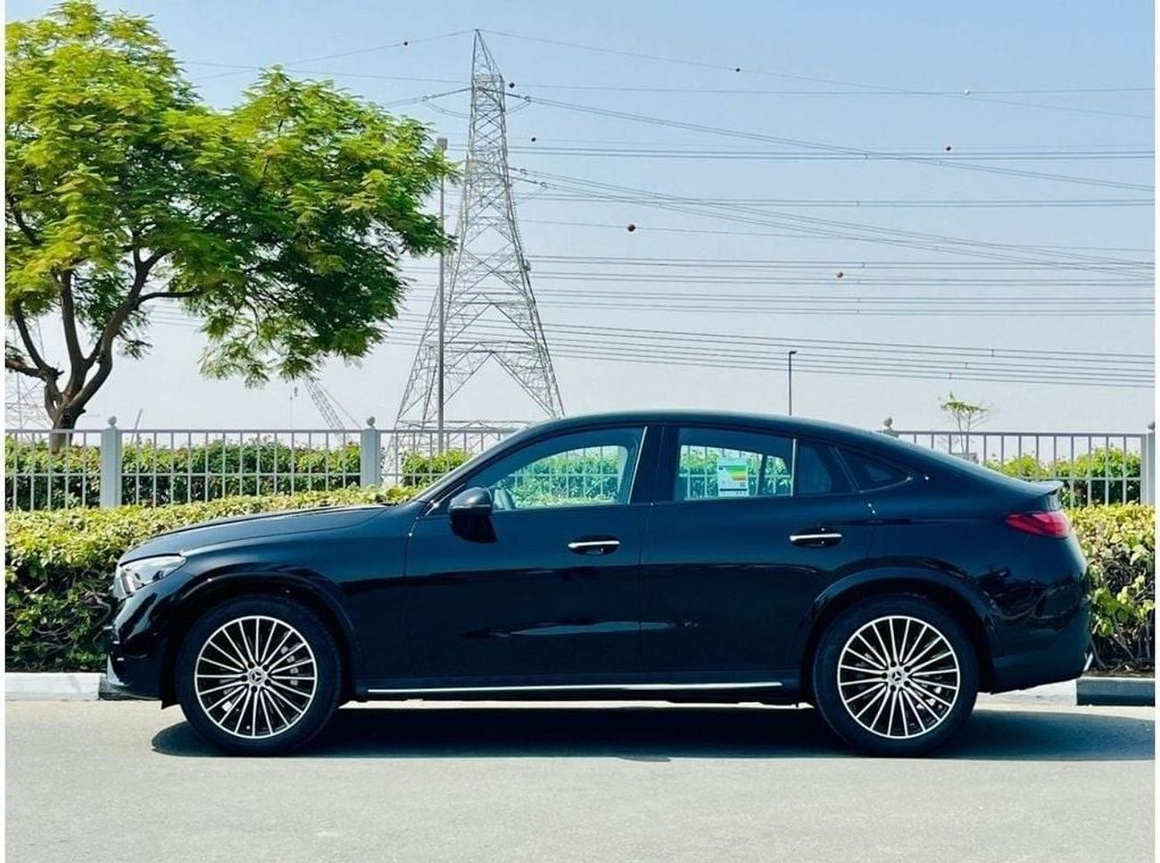 مرسيدس بنز GLC 200 | MERCEDES BENZ| GLC 200 4MATIC |GCC SPECS | YEAR 2024 | 5 YEAR WARRANT YEAR SERVICE CONTRACT