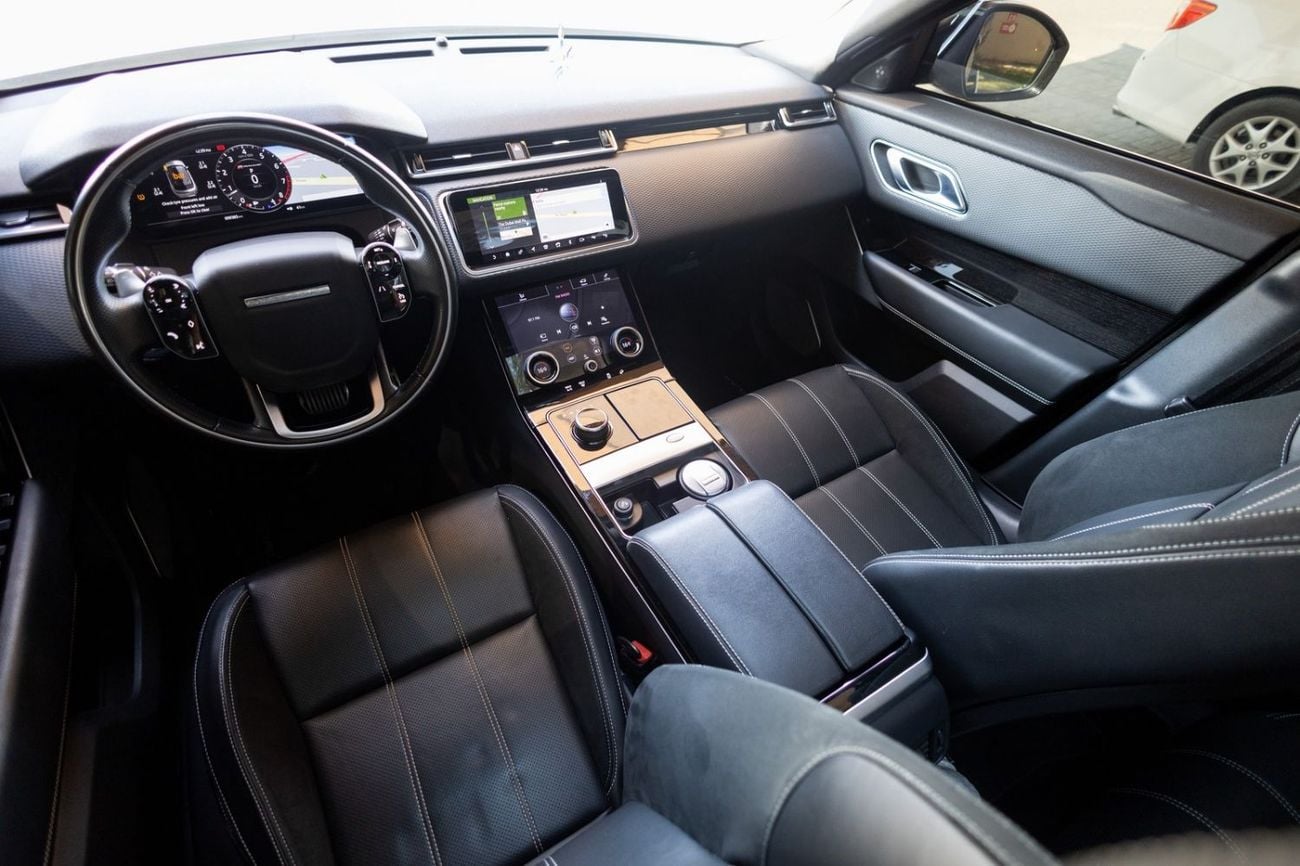 Land Rover Range Rover Velar P250 R-Dynamic SE 2.0L Range Rover Velar R-Dynamic SE 2019 GCC | Warranty