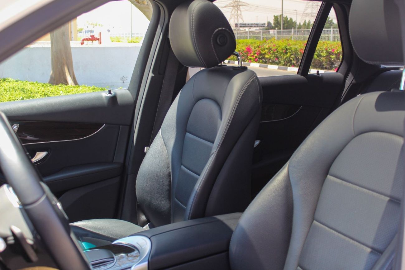 Mercedes-Benz GLC 300 MERCEDES-BENZ GLC300 4MATIC