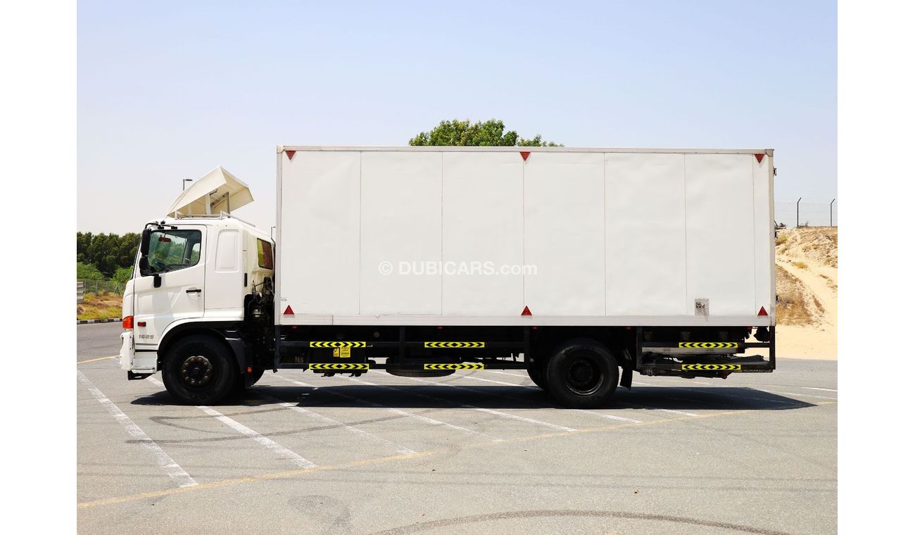 Hino 500 Series 1625 | 10 TON INSULATED BOX | Diesel | Excellent Condition | GCC Specs