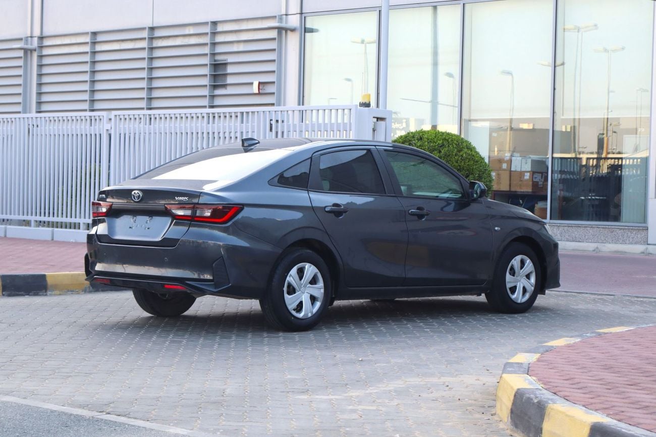 تويوتا يارس 1.5L E