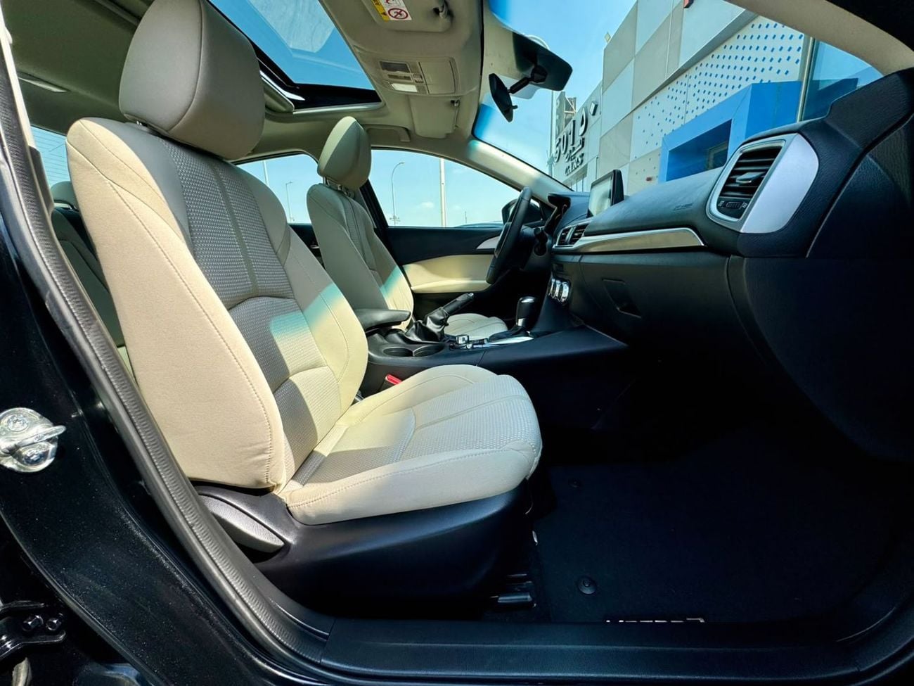 Mazda 3 SE 799x36 -Monthly I GCC I Sunroof, Cruise, Camera,I Accident Free