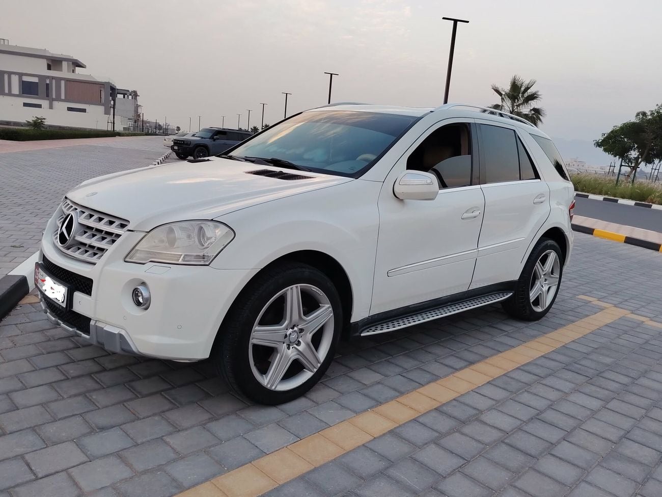 Mercedes-Benz ML 350 Mercedes 4 MATIC, AMG ML 350 model 2010 GCC