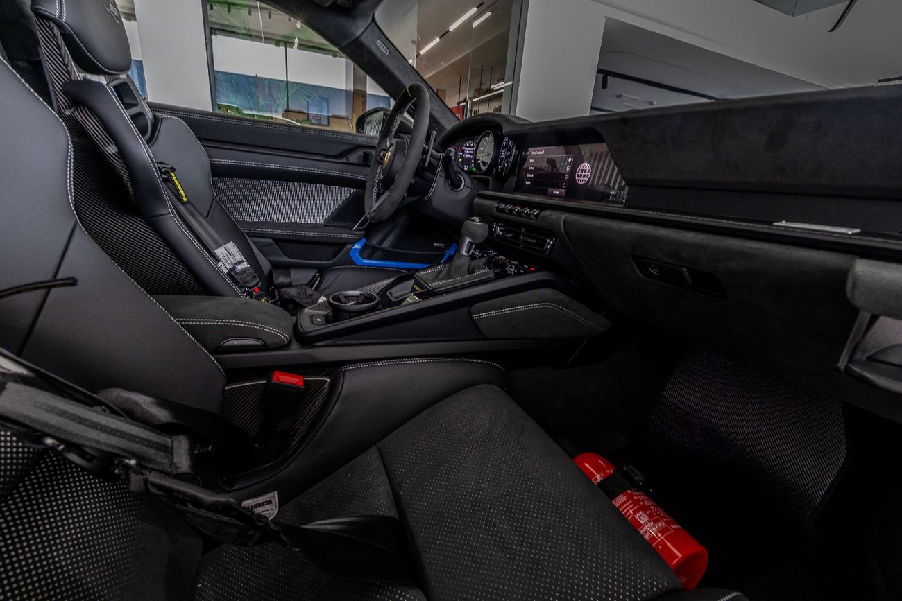 بورش 911 GT3 4.0L PORSCHE CARRERA GT3 RS WEISSACH PACKAGE, 2025, FULLY LOADED, ZERO KM