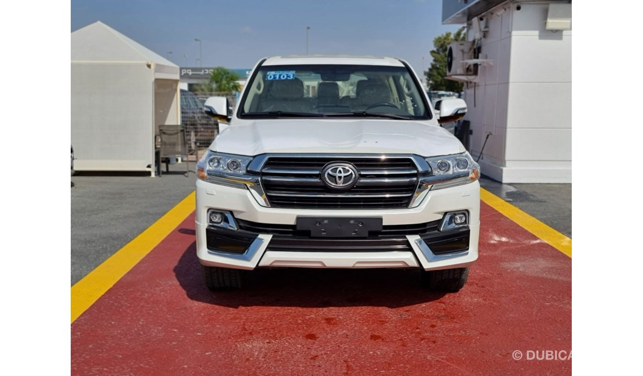 Toyota Land Cruiser Toyota LandCruiser VX.R Grand Touring S 5.7L V8 Leather Interior White Model 2021