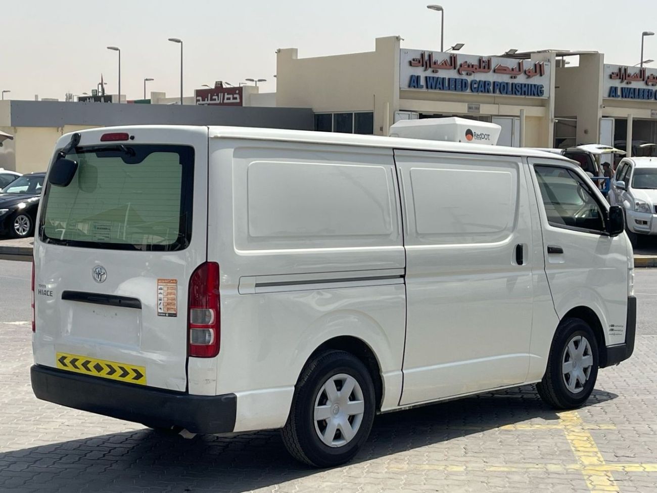 Toyota Hiace 2021 GCC FULL OPTION PERFECT CONDITION TOYOTA HICErefrigerator