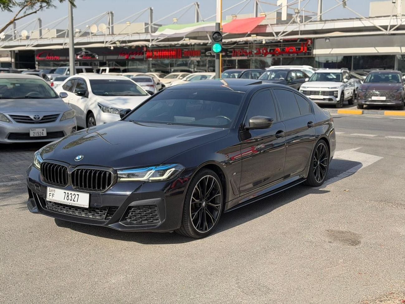BMW 520i Std 2.0L 2021 European specs | Full Option | No Accidents and No paint