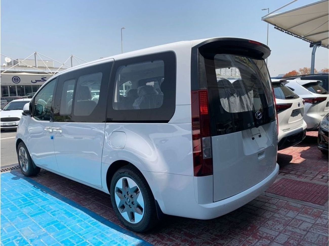 Hyundai Staria 2024 HYUINDAI STARIA 3.5L V6 AUTOMATIC 11-SEATER LOCAL