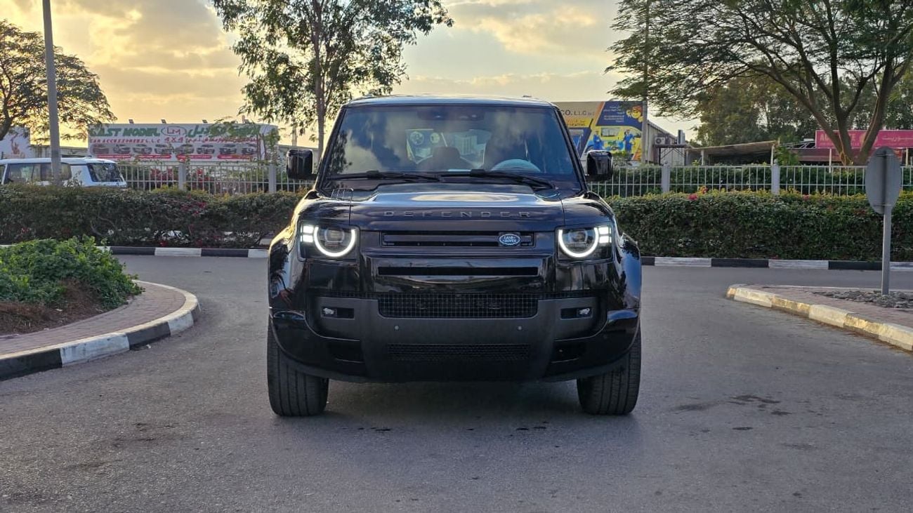 لاند روفر ديفندر LAND ROVAR DEFENDER P400 2026 GCC