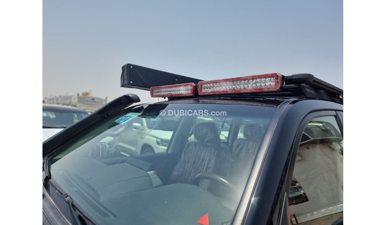 تويوتا لاند كروزر تويوتا لاند كروزر GXR ، 4.5 لتر ، ديزل ، موديل 2020 ، معدل بالكامل للقيادة على الطرق الوعرة مع خزان