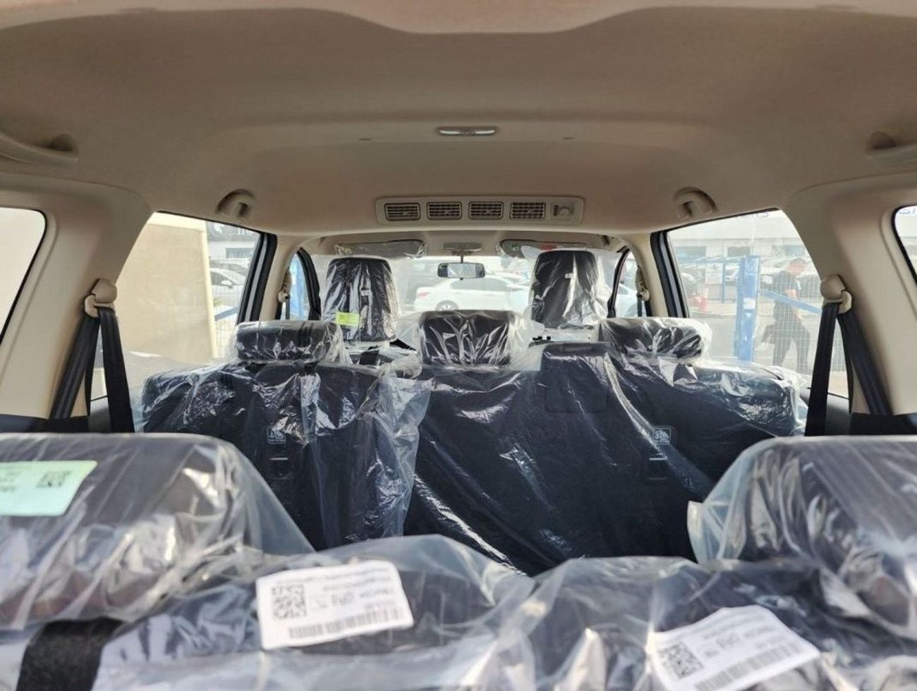 Suzuki Ertiga Suzuki ERTIGA 1.5L Petrol, SUV, FWD, 5Doors Color Silver Model 2024