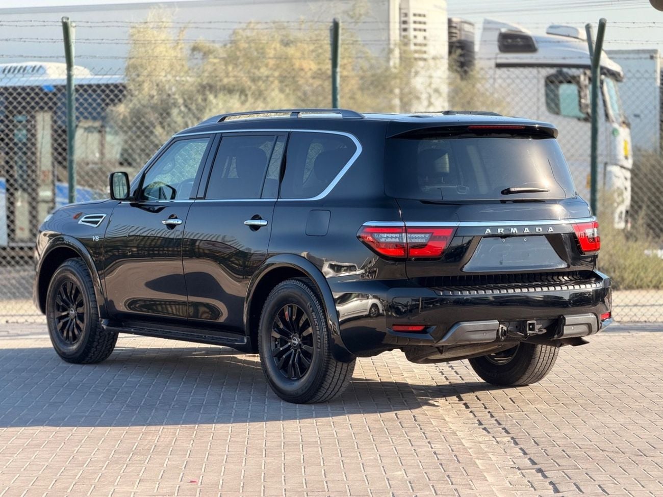 Nissan Armada 4WD SV 2021 5.6L