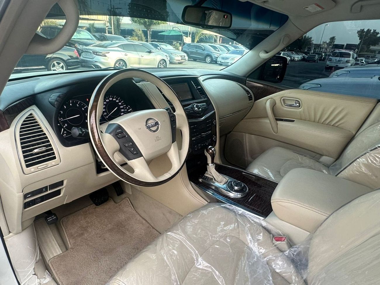 نيسان باترول LE T1