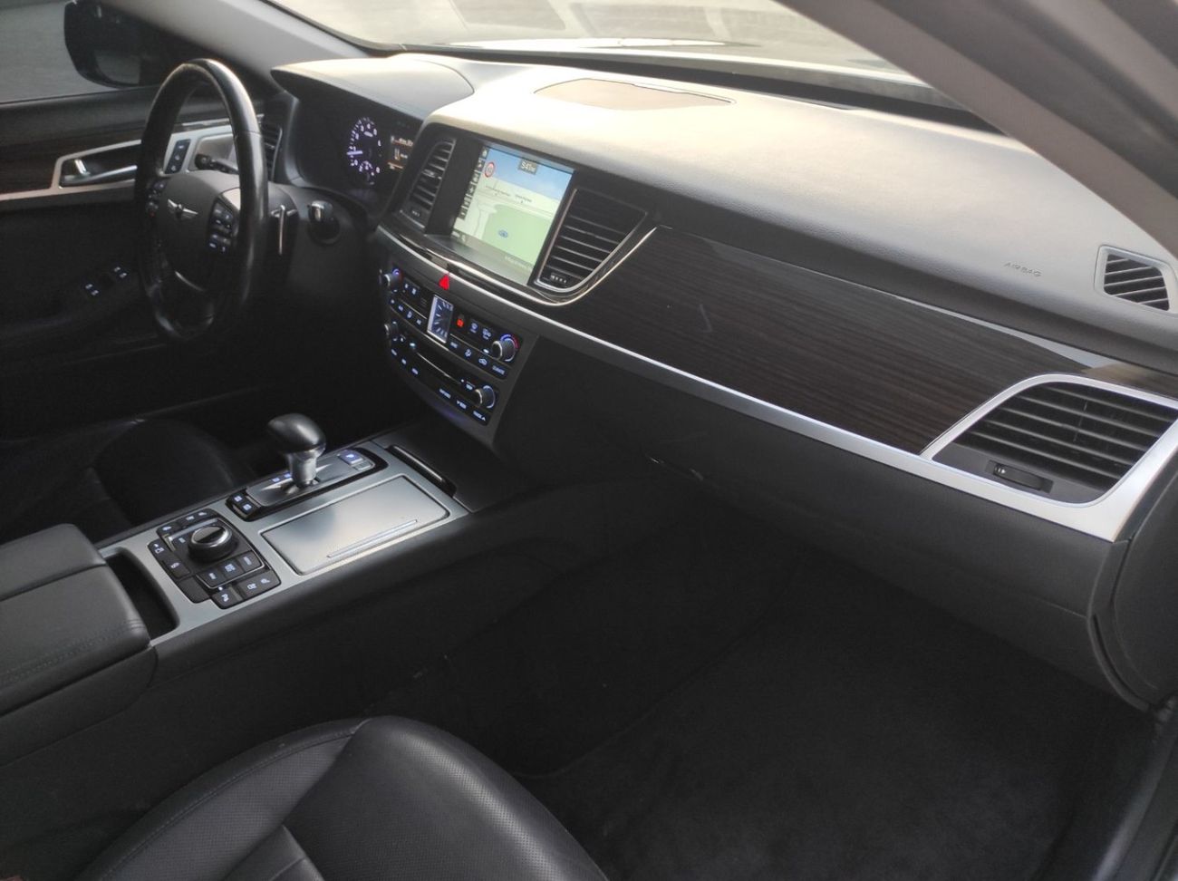 Genesis G80 Sport Royal 3.3L Genesis G80 2017 V6 3.3 full automatic