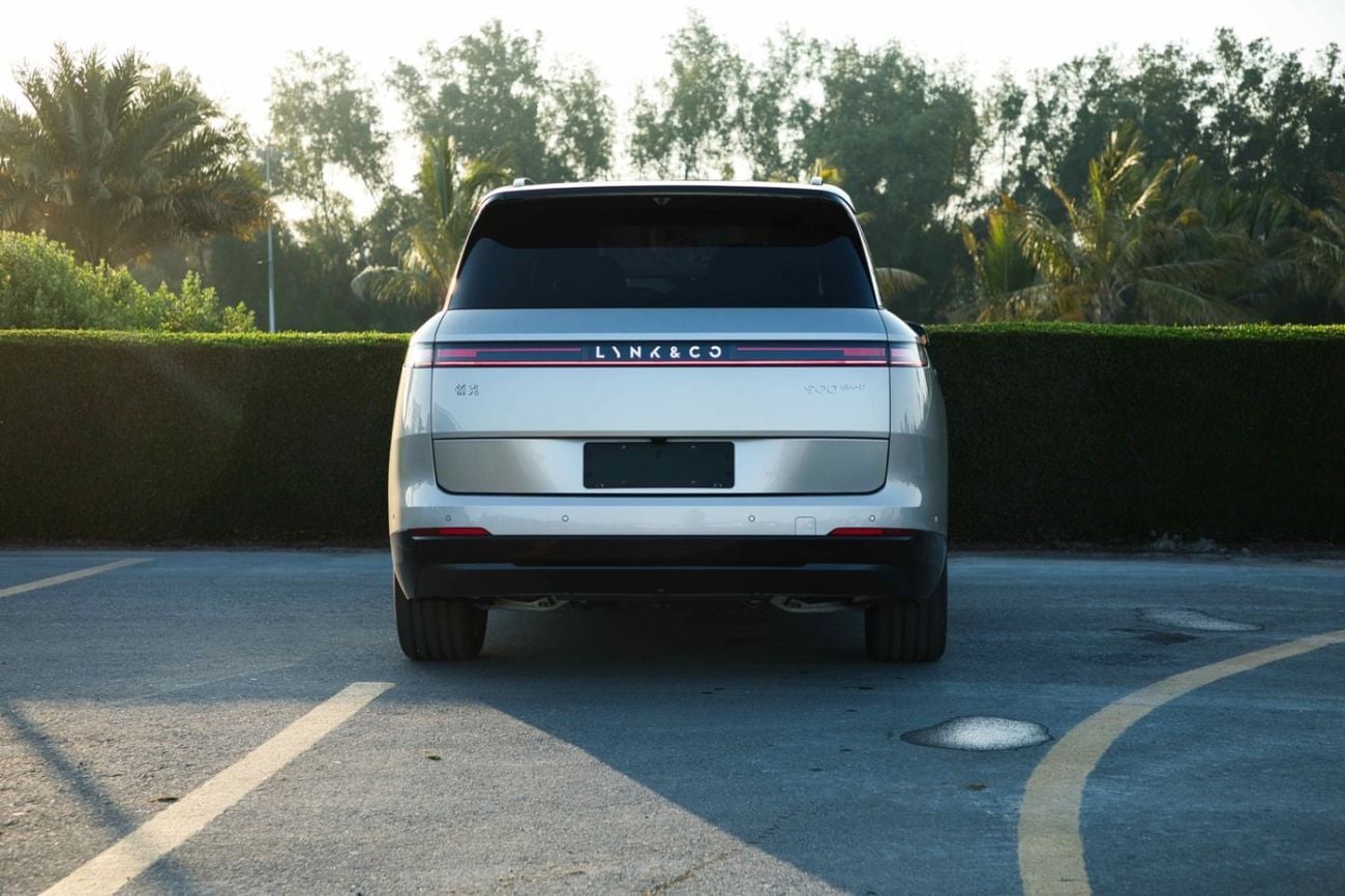 Lynk & Co 900 FLAGSHIP