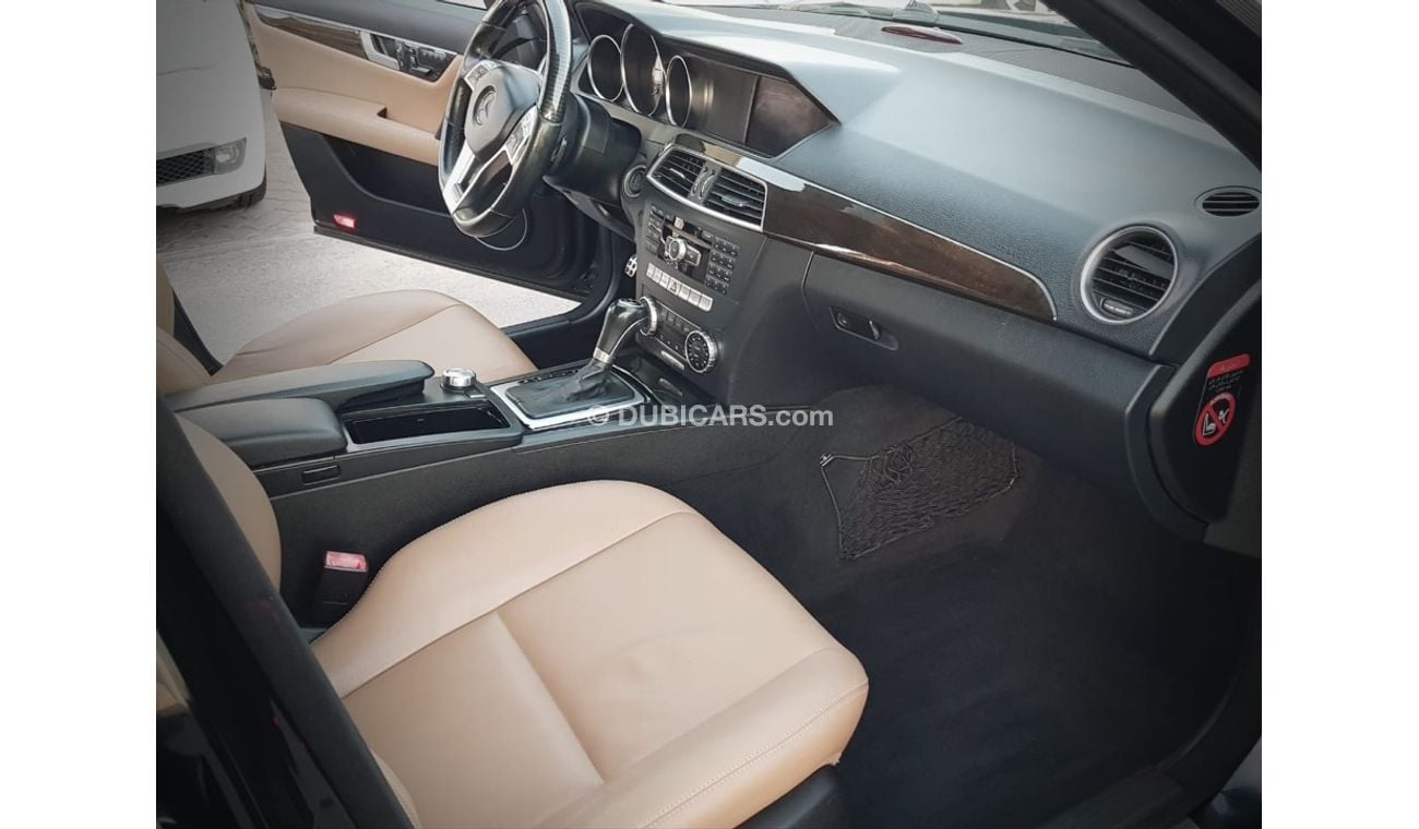 Mercedes-Benz C 350 مرسيدس C350 kit 63 موديل 2013 خليجي السياره حاله ممتازه من الداخل والخارج فل اوبشن بانوراما كراسي جل