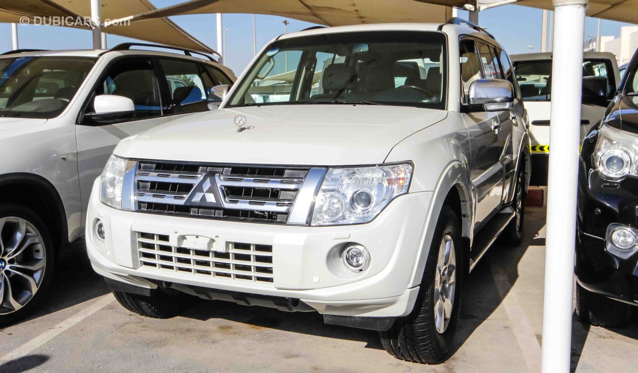 Mitsubishi Pajero V6