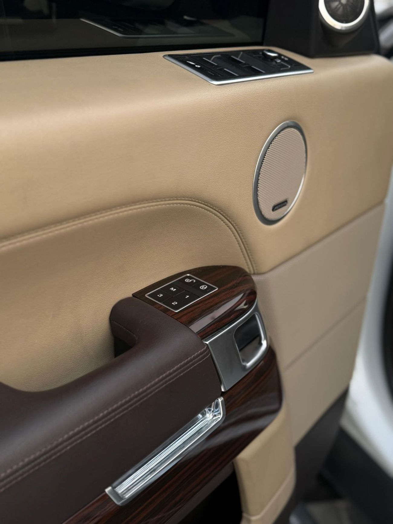 Land Rover Range Rover Vogue SE 5.0L