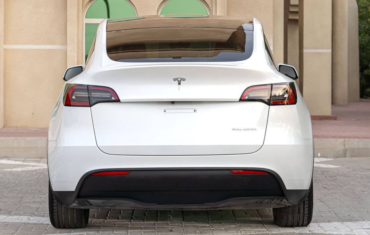 Tesla Model Y Long Range (AWD)