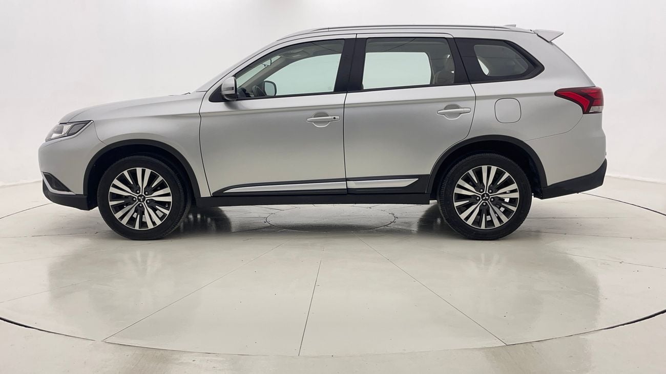 ميتسوبيشي آوتلاندر GLX MID LINE 2.4 | بدون دفعة مقدمة | اختبار القيادة في المنزل