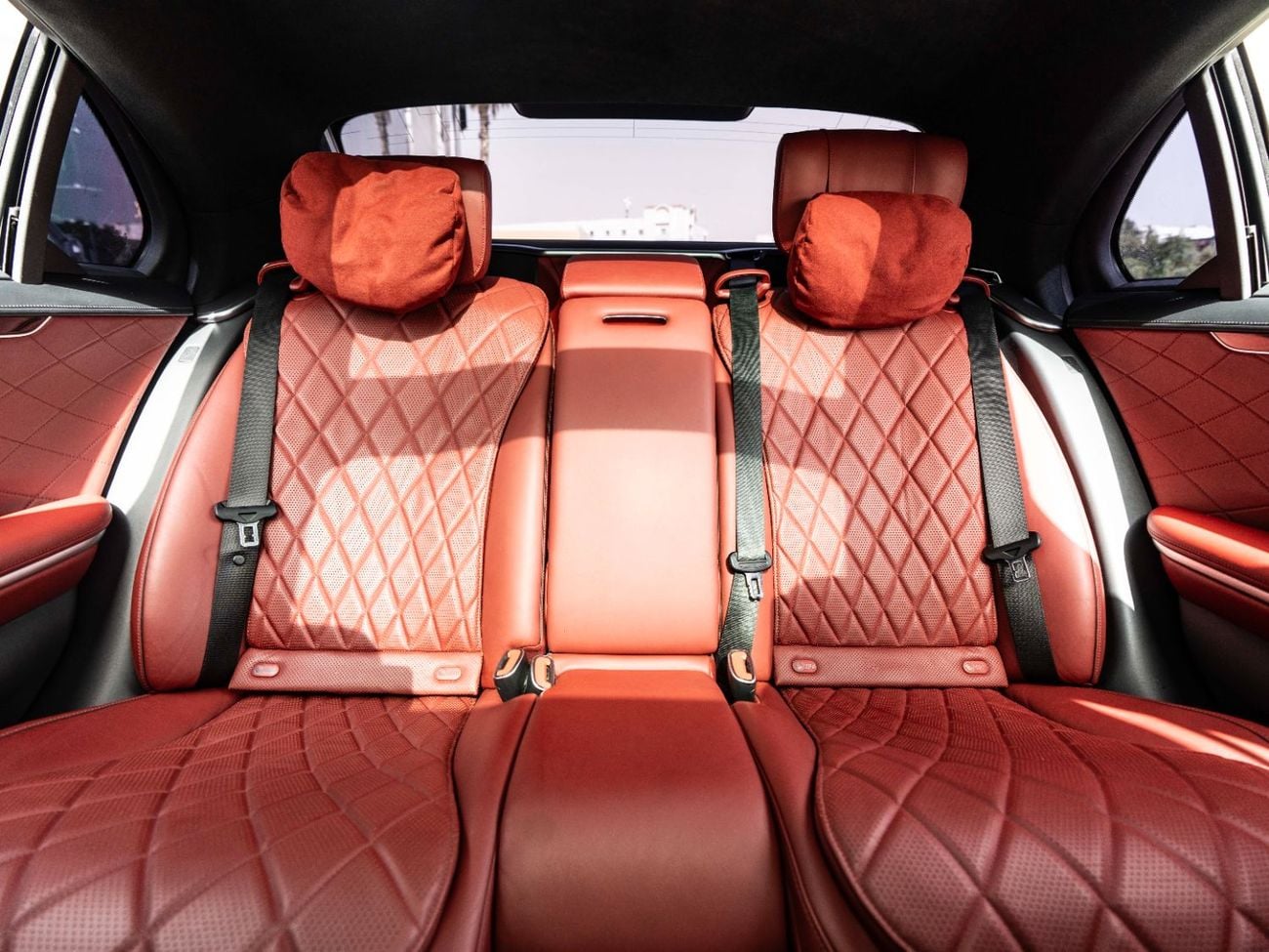 مرسيدس بنز S 500 4MATIC L