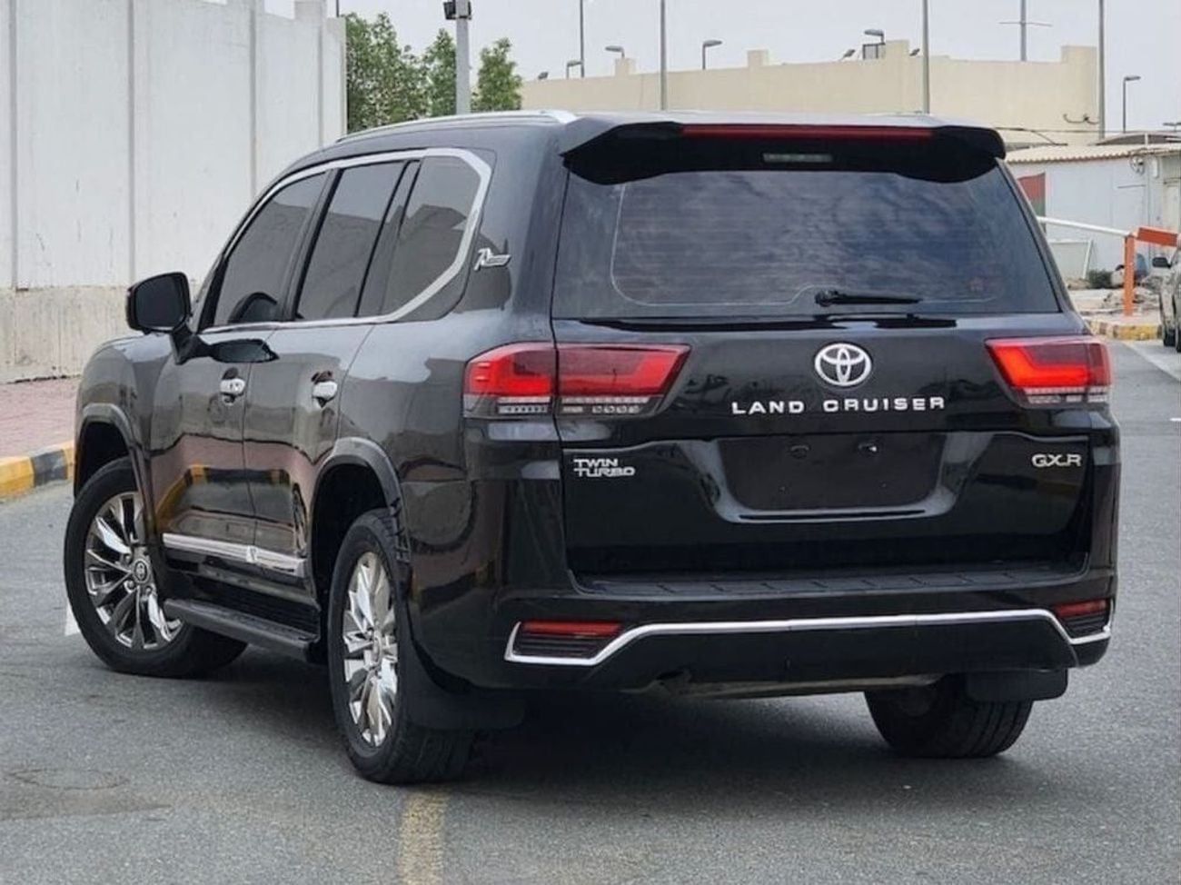 تويوتا لاند كروزر 2015 GXR V6 LHD Petrol Engine Full Option Clean Title