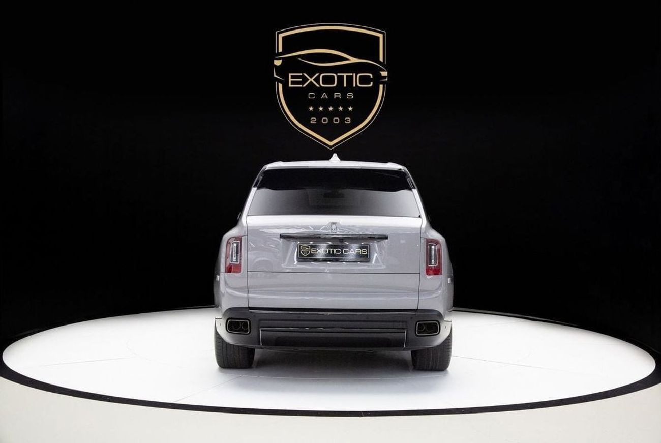 رولز رويس كولينان BLACK BADGE