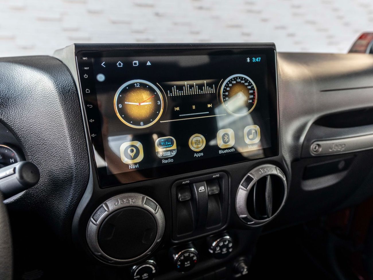 Jeep Wrangler Sport 3.6L M/T